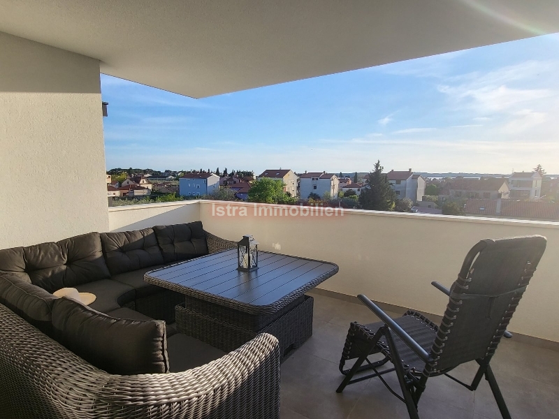 Fažana - apartman 2s +db, pogled na more